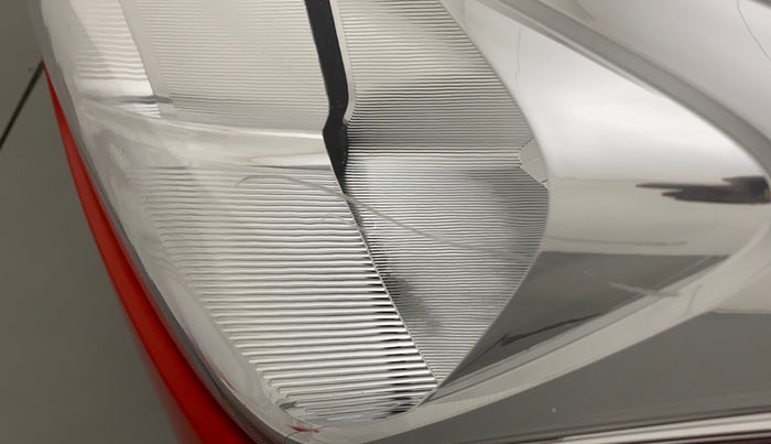 2020 Maruti Swift VXI, Petrol, Manual, 50,879 km, Left headlight - Minor scratches