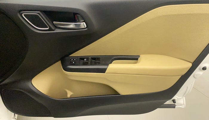 2017 Honda City 1.5L I-VTE V CVT, Petrol, Automatic, 42,660 km, Driver Side Door Panels Control