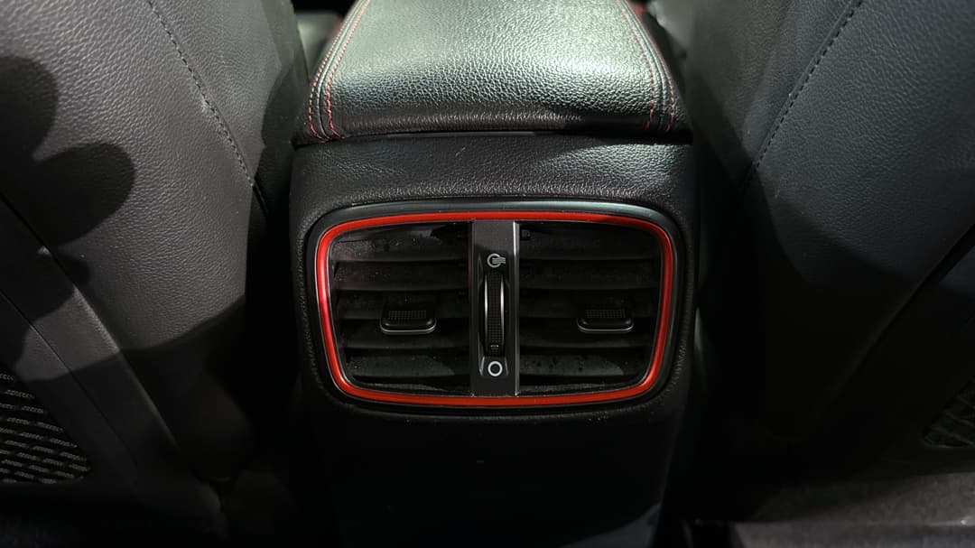 2020 Hyundai i30 N Line, Automatic, 112589 km, Rear A/C Vent