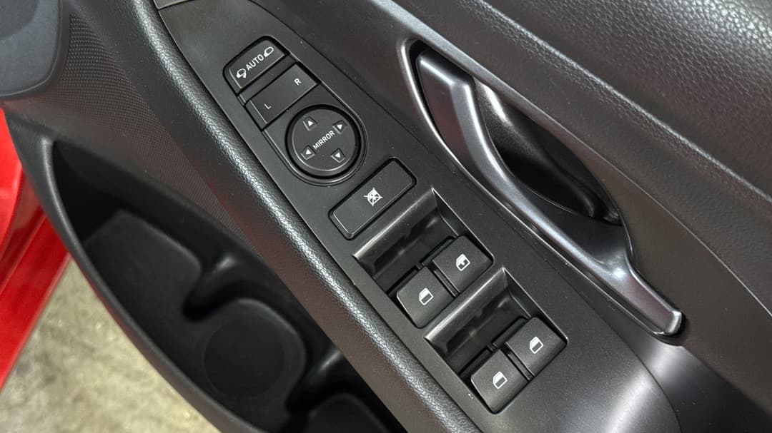 2020 Hyundai i30 N Line, Automatic, 112589 km, Drivers Side Door Panel Controls
