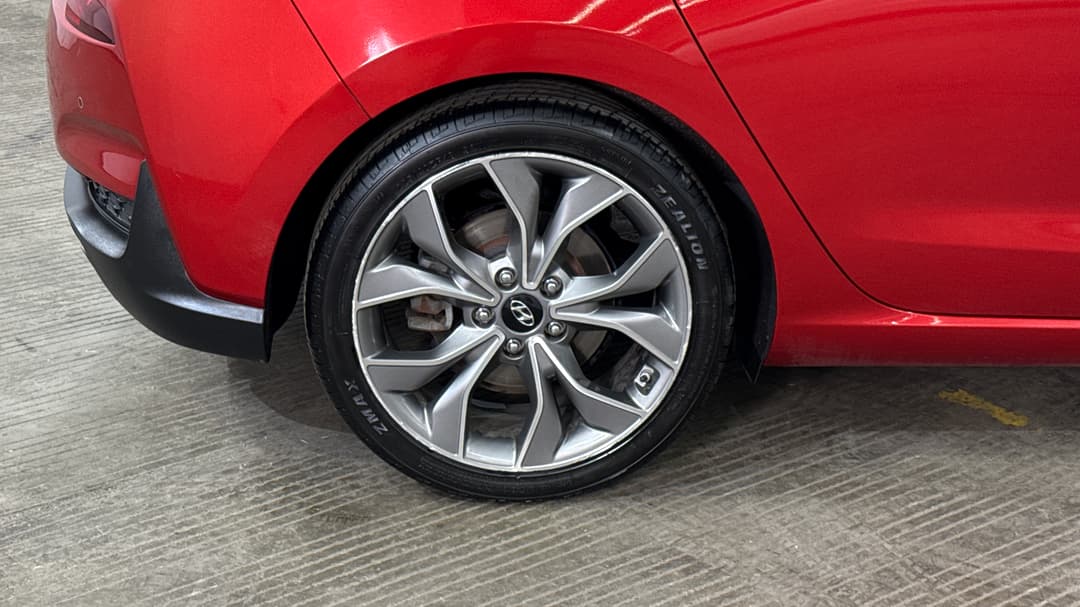 2020 Hyundai i30 N Line, Automatic, 112589 km, Right Rear Wheel