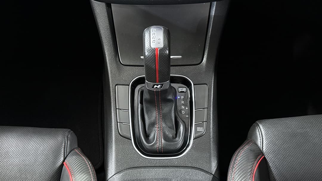 2020 Hyundai i30 N Line, Automatic, 112589 km, Gear Lever 