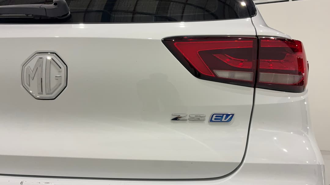 2022 MG ZS EV Excite, Automatic, 21301 km, Badge (Boot Right Side)