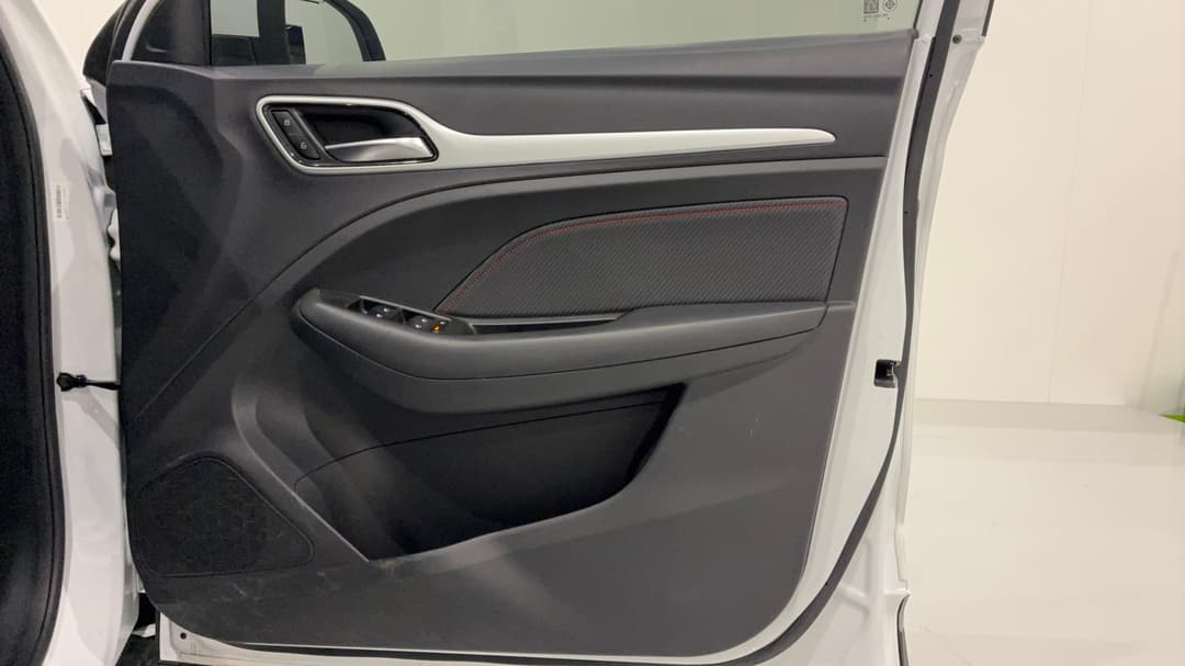 2022 MG ZS EV Excite, Automatic, 21301 km, Speaker View