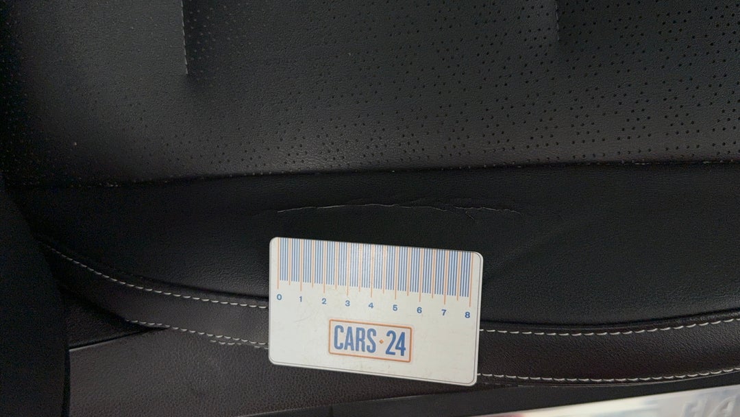 Seats Front RHS Wear