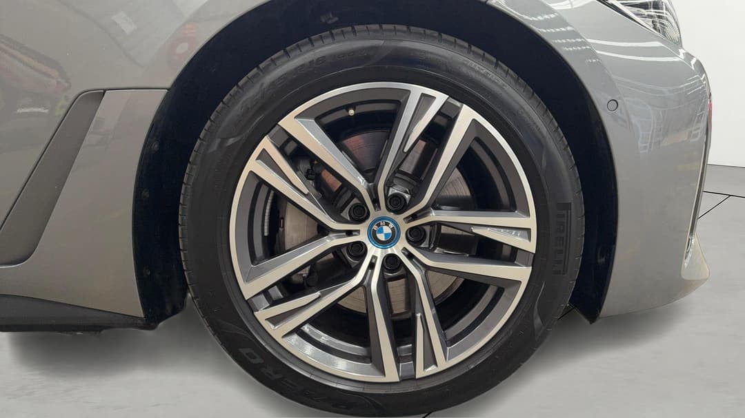 2024 BMW I4 Edrive35 Gran Coupe, Automatic, 44774 km, Right Front Wheel