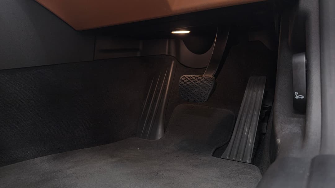 2024 BMW I4 Edrive35 Gran Coupe, Automatic, 44774 km, Pedals and Footmat