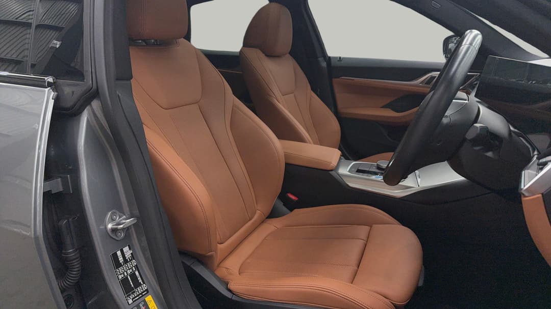 2024 BMW I4 Edrive35 Gran Coupe, Automatic, 44774 km, Right Side Front Door Cabin View