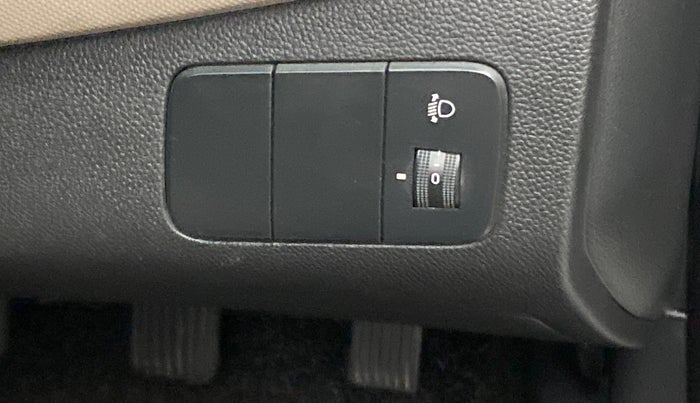 2018 Hyundai Grand i10 MAGNA 1.2 KAPPA VTVT, Petrol, Manual, 32,032 km, Dashboard - Headlight height adjustment not working