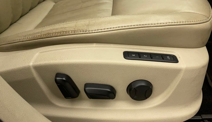 2017 Skoda Octavia L&K 1.8 TSI AT, Petrol, Automatic, 58,930 km, Driver Side Adjustment Panel