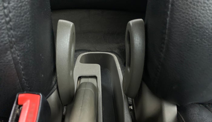 2014 Hyundai i10 SPORTZ 1.1, Petrol, Manual, 87,796 km, Driver Side Adjustment Panel