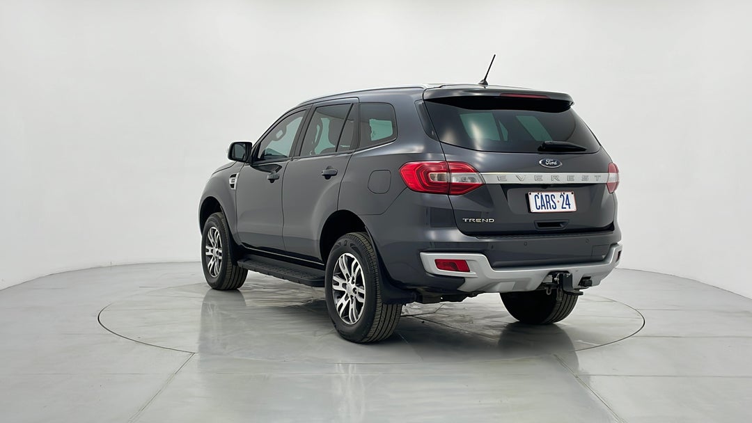 Left Back Diagonal (45- Degree) View