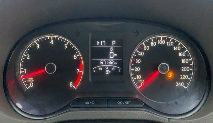 2017 Volkswagen Vento HIGHLINE 1.2 TSI AT, Petrol, Automatic, 68,162 km, Odometer Image