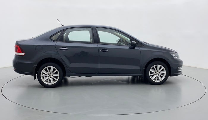 2017 Volkswagen Vento HIGHLINE 1.2 TSI AT, Petrol, Automatic, 68,162 km, Right Side