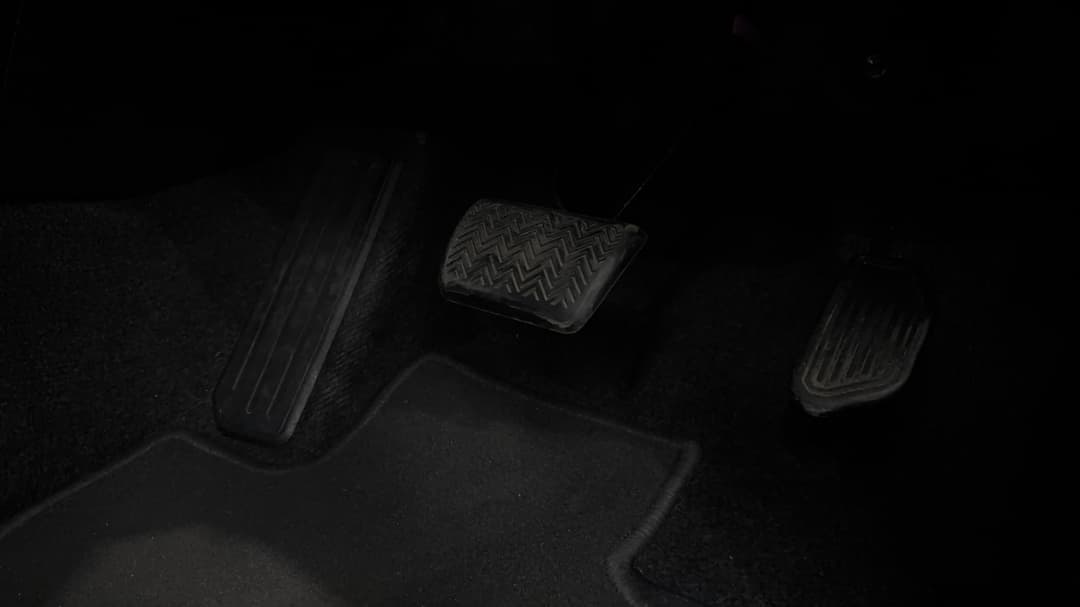 2016 Toyota RAV4 Gxl (4x4), Automatic, 115172 km, Pedals and Footmat