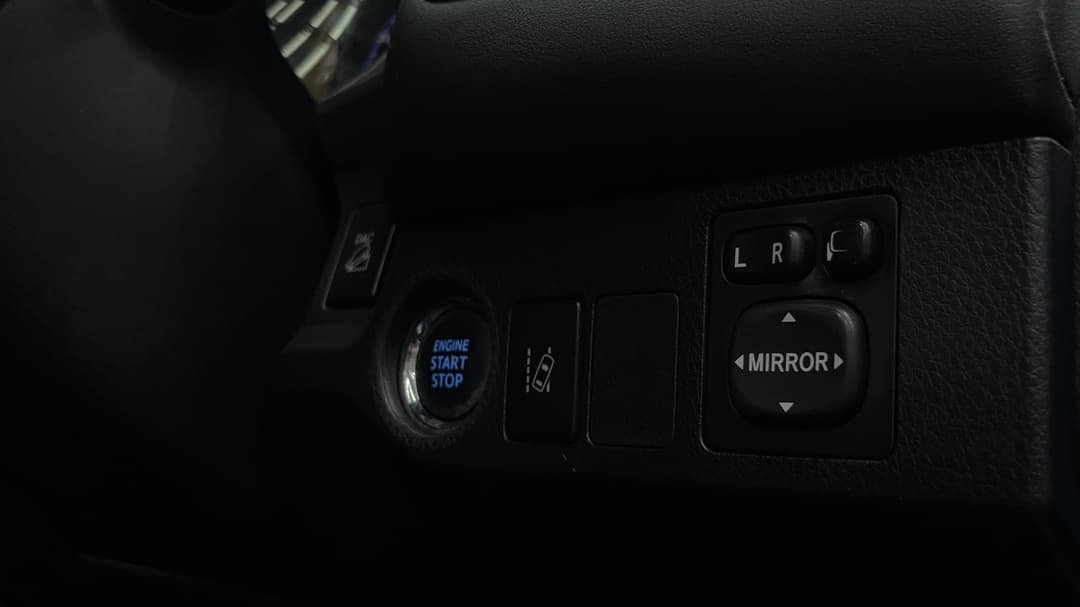 2016 Toyota RAV4 Gxl (4x4), Automatic, 115172 km, Utility Switches/Buttons