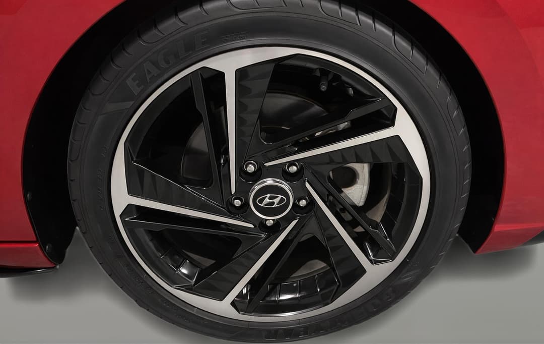 2021 Hyundai i30 N Line Special Edition, Automatic, 24576 km, Right Front Wheel