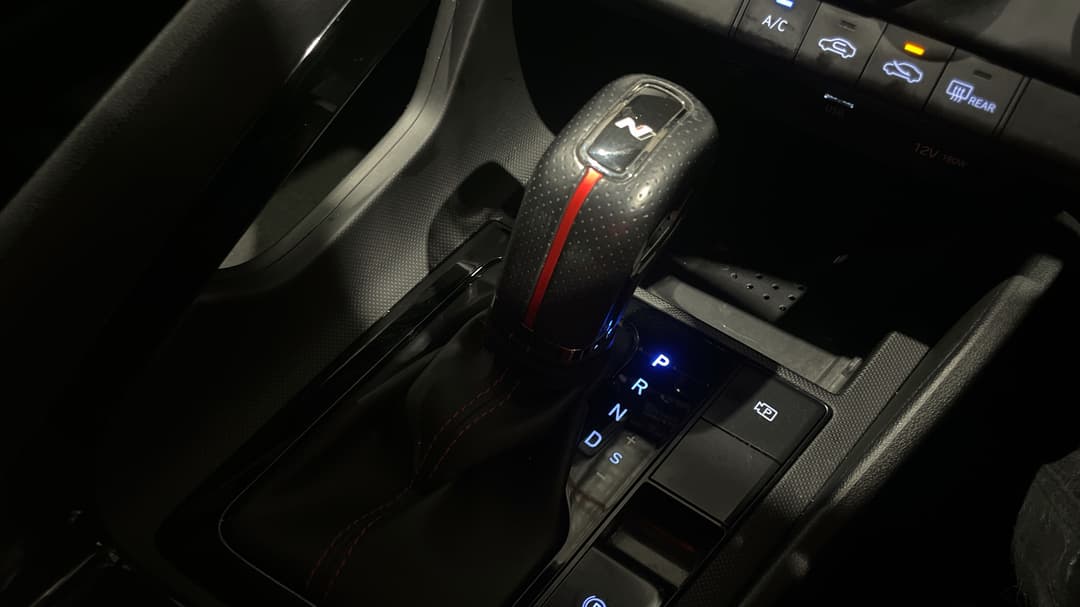 2021 Hyundai i30 N Line Special Edition, Automatic, 24576 km, Gear Lever 