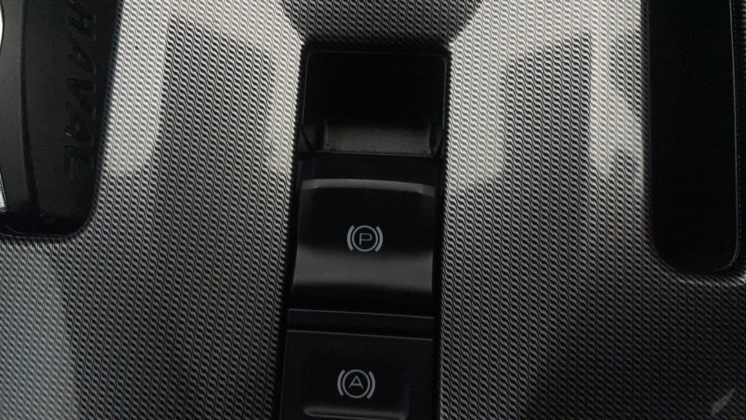 2023 GWM Haval Jolion Ultra Hybrid, Automatic, 25598 km, Handbrake