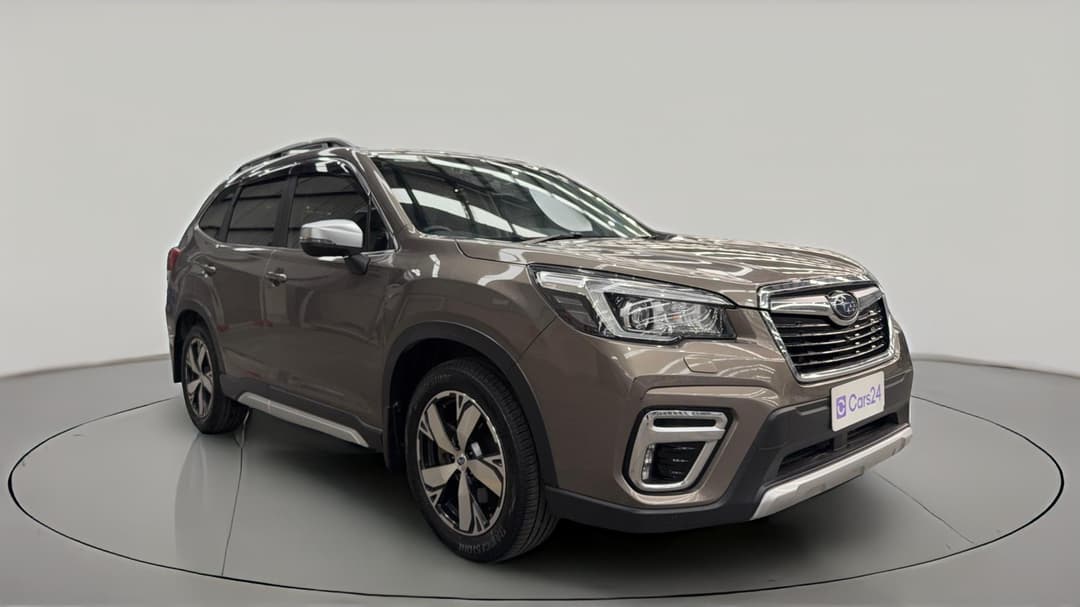 2018 Subaru Forester 2.5i-s (AWD), Automatic, 98794 km, Right Front Diagonal (45- Degree) View