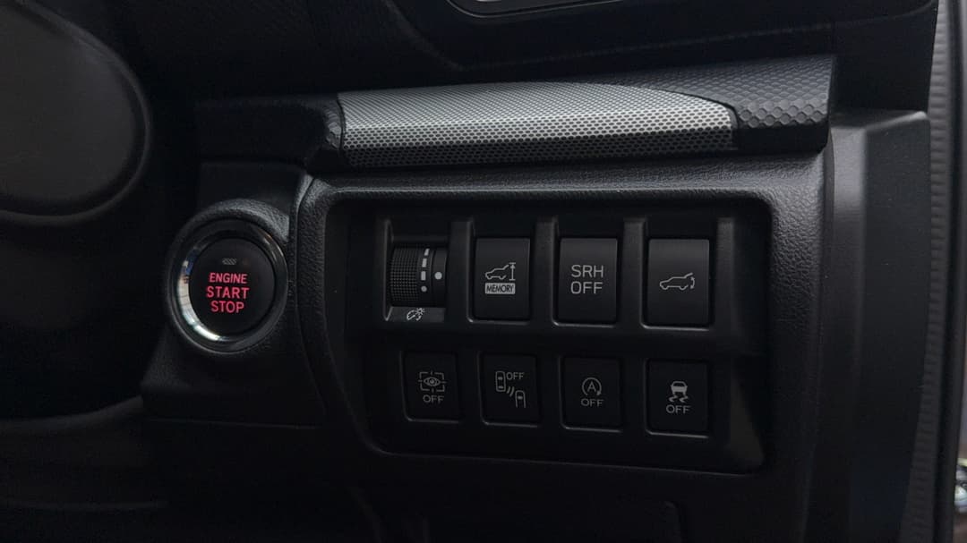 2018 Subaru Forester 2.5i-s (AWD), Automatic, 98794 km, Utility Switches/Buttons