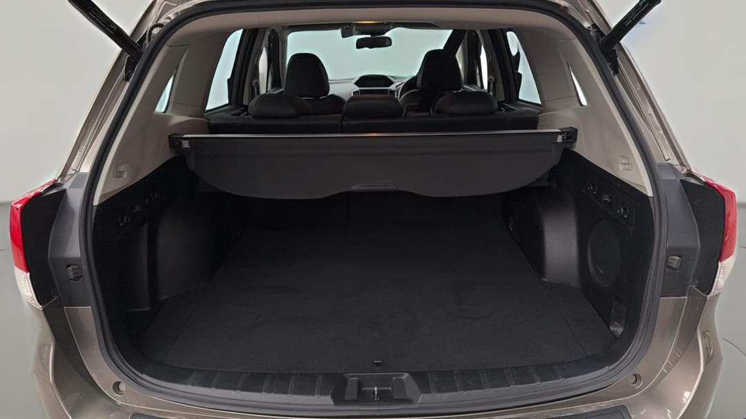 2018 Subaru Forester 2.5i-s (AWD), Automatic, 98794 km, Boot Inside View
