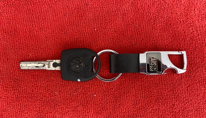 2018 Volkswagen Polo TRENDLINE 1.0L, Petrol, Manual, 69,331 km, Key Close Up