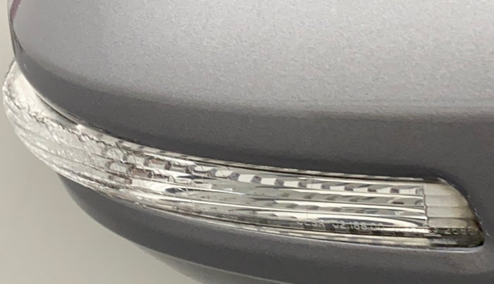 2012 Maruti Swift VDI, Diesel, Manual, 81,633 km, Right rear-view mirror - Indicator light has minor damage