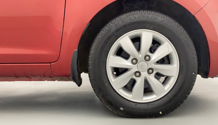 2014 Hyundai i20 SPORTZ 1.4 CRDI, Diesel, Manual, 47,544 km, Right Front Wheel