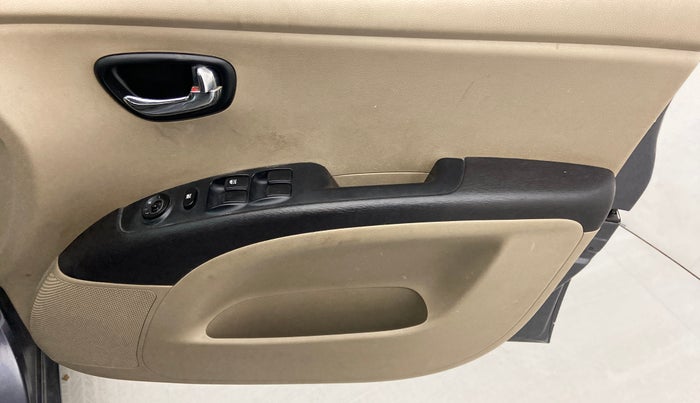 2013 Hyundai i10 SPORTZ 1.2 AT, Petrol, Automatic, 86,221 km, Driver Side Door Panels Control
