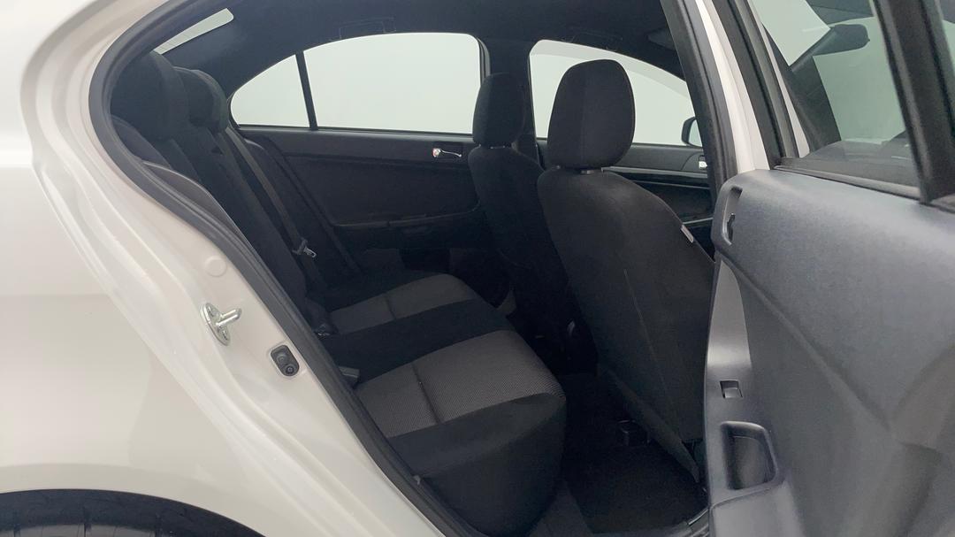 2017 Mitsubishi Lancer Black Edition (es), Automatic, 66927 km, Right Side Rear Door Cabin View
