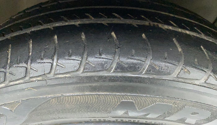 2018 Maruti Celerio ZXI D, Petrol, Manual, 64,583 km, Right Front Tyre Tread