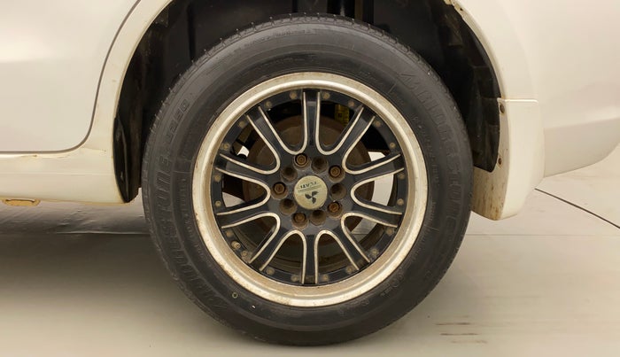 2012 Maruti Ertiga VDI, Diesel, Manual, 1,05,351 km, Left Rear Wheel