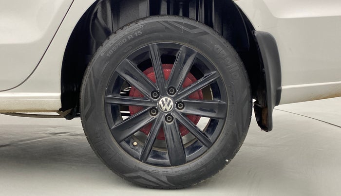 2016 Volkswagen Vento HIGHLINE 1.2 TSI AT, Petrol, Automatic, 41,909 km, Left Rear Wheel