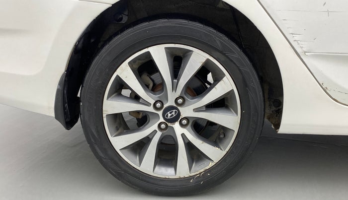 2014 Hyundai Verna FLUIDIC 1.6 CRDI SX OPT, Diesel, Manual, 94,372 km, Right Rear Wheel