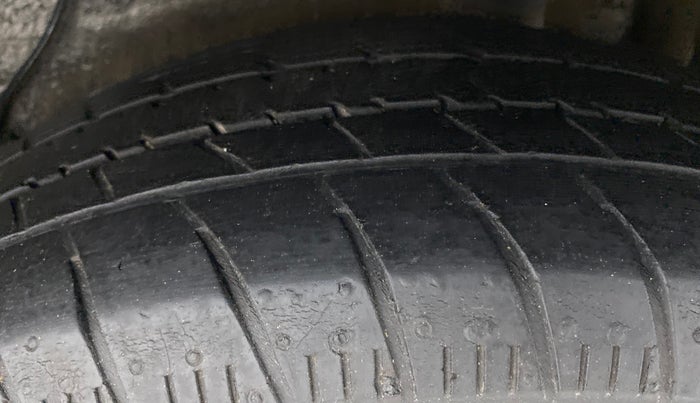 2019 Maruti Celerio VXI CNG OPT, CNG, Manual, 46,196 km, Left Rear Tyre Tread