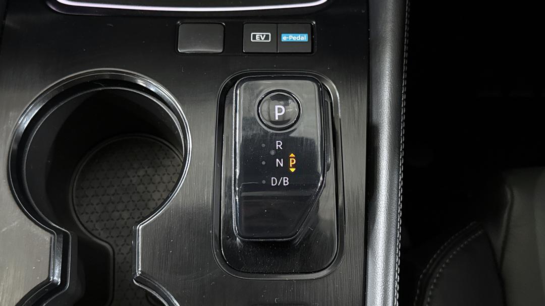 2024 Nissan X-trail Ti (4WD) E-power (hybrid), Automatic, 16303 km, Gear Lever 