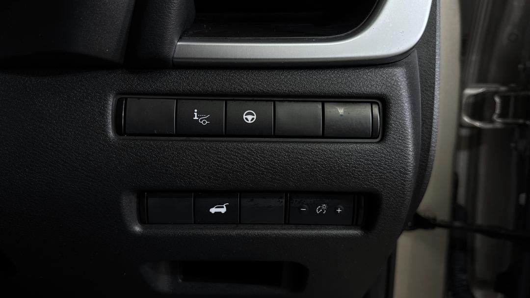 2024 Nissan X-trail Ti (4WD) E-power (hybrid), Automatic, 16303 km, Utility Switches/Buttons