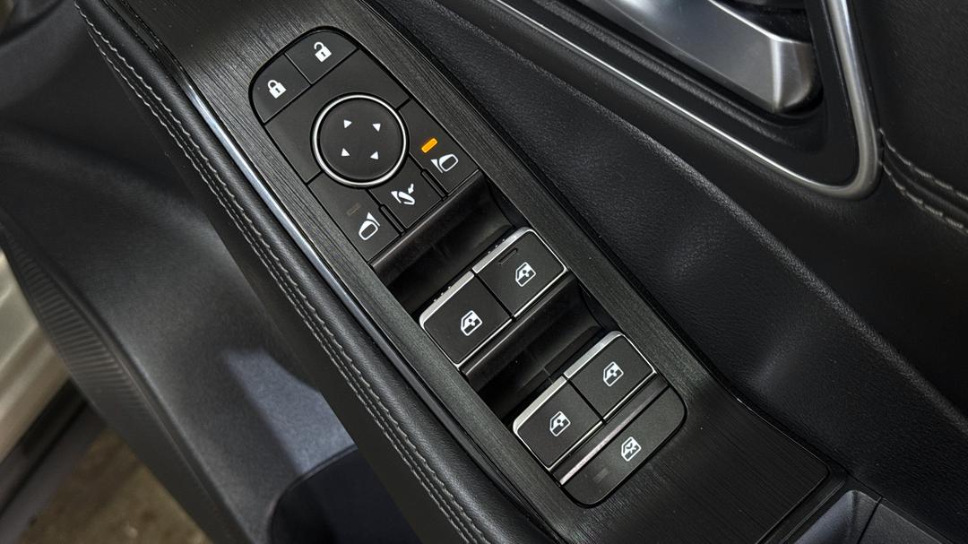 2024 Nissan X-trail Ti (4WD) E-power (hybrid), Automatic, 16303 km, Drivers Side Door Panel Controls