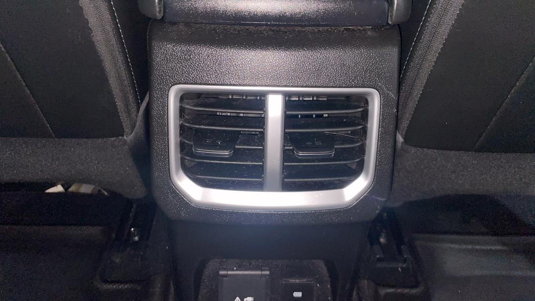 2020 GWM Ute Cannon-l (4x4), Automatic, 74345 km, Rear A/C Vent