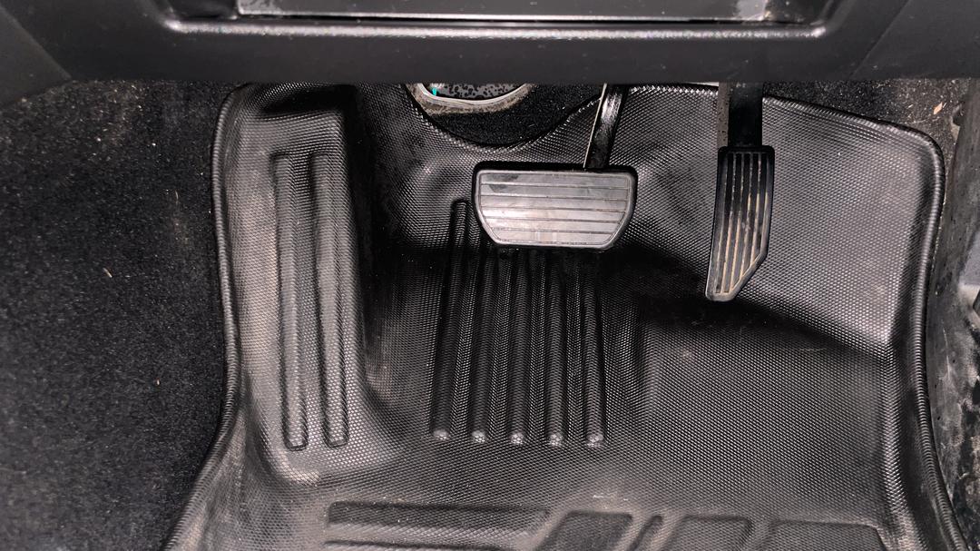 2020 GWM Ute Cannon-l (4x4), Automatic, 74345 km, Pedals and Footmat