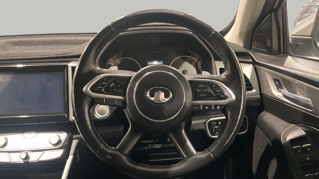 2020 GWM Ute Cannon-l (4x4), Automatic, 74345 km, Steering Wheel Close-up