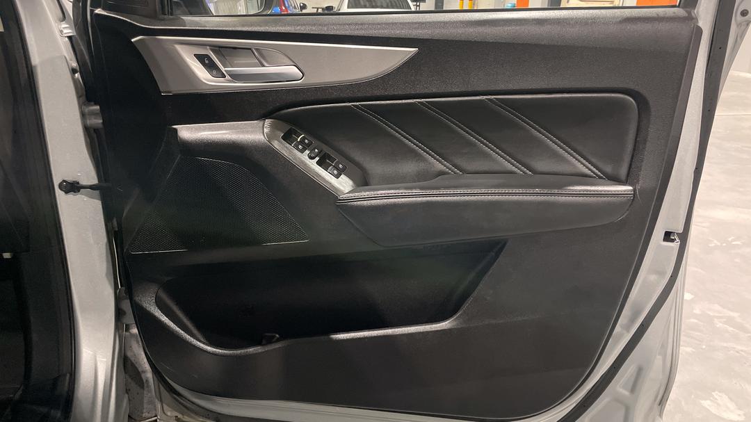 2020 GWM Ute Cannon-l (4x4), Automatic, 74345 km, Speaker View