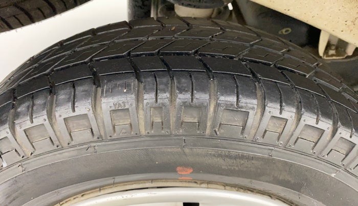2019 Maruti Eeco 7 STR, Petrol, Manual, 9,012 km, Right Rear Tyre Tread
