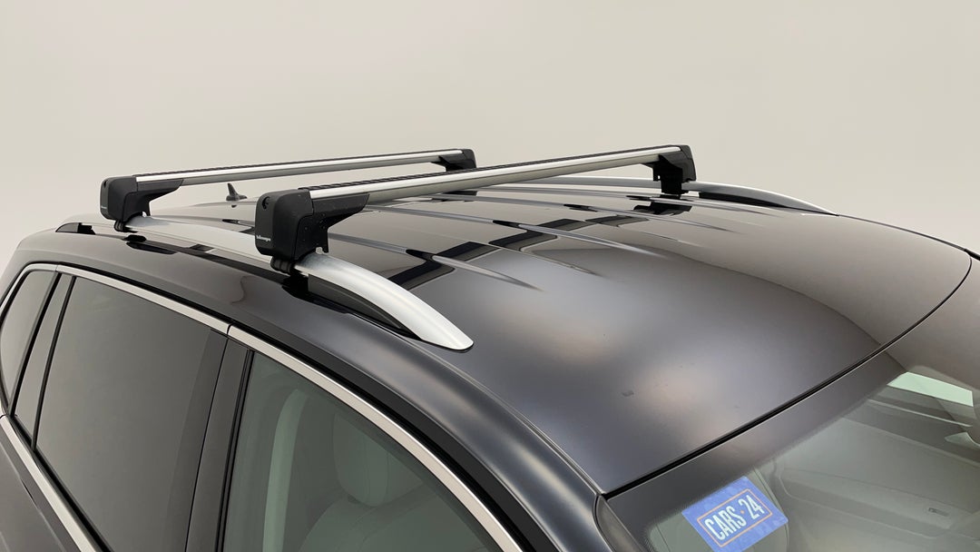 Roof/Sunroof View