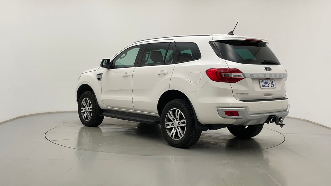 Left Back Diagonal (45- Degree) View