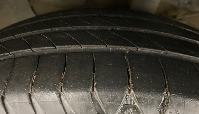 2016 Hyundai Creta 1.4 S CRDI, Diesel, Manual, 78,367 km, Left Front Tyre Tread