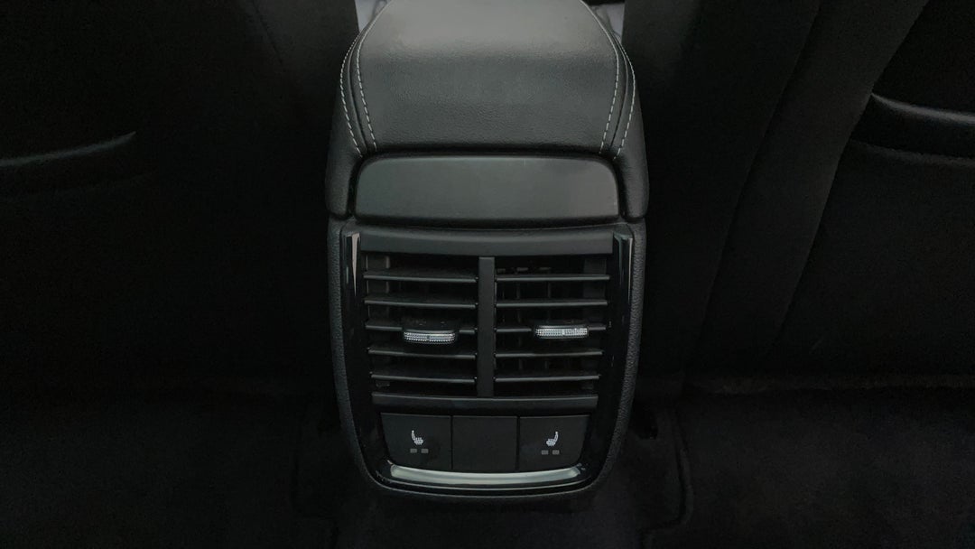 Rear A/C Vent