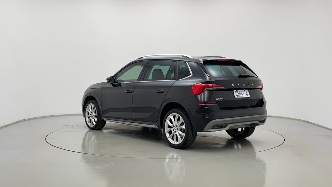 Left Back Diagonal (45- Degree) View