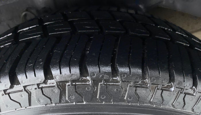 2018 Hyundai Eon ERA PLUS, Petrol, Manual, 6,961 km, Right Rear Tyre Tread